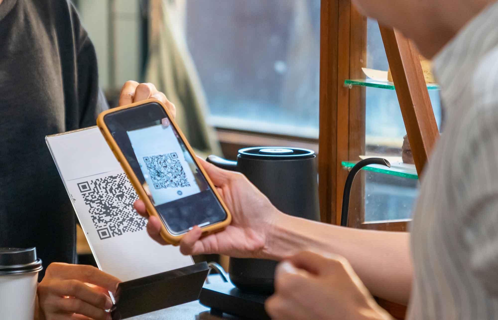 How to Use a QR Code to Collect Emails for a PDF