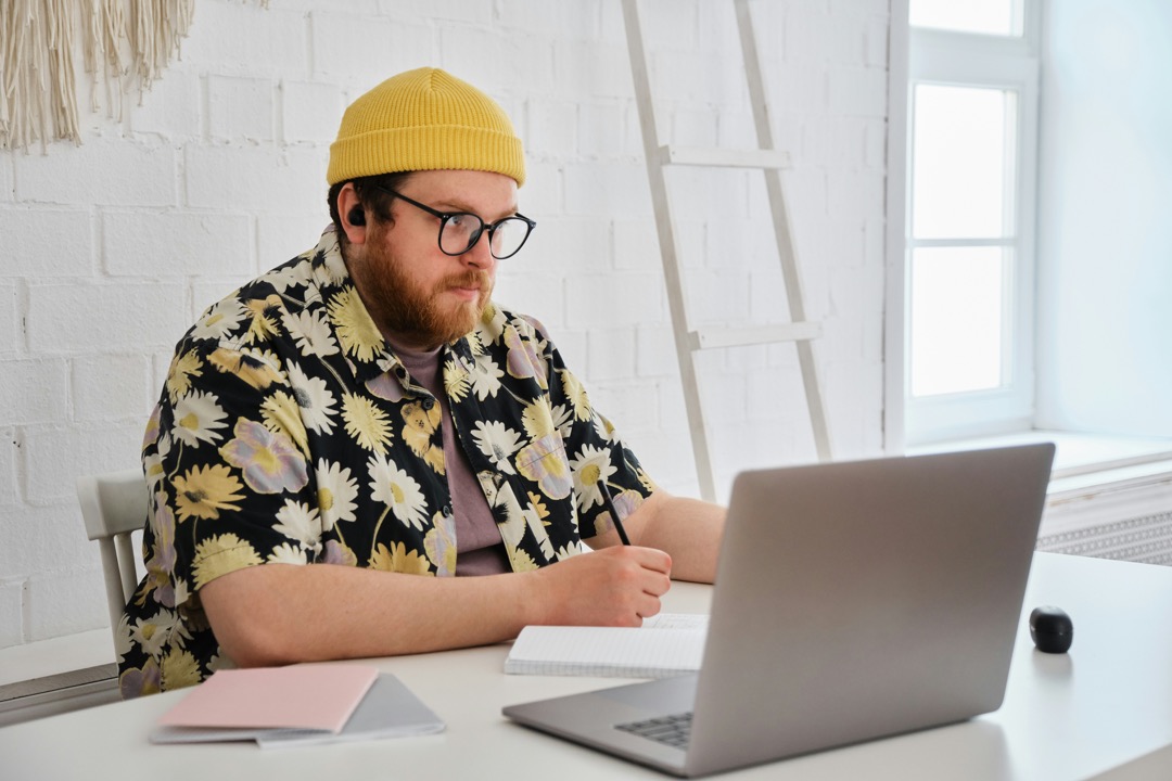 How to Turn a LinkedIn PDF Carousel Into a Lead Magnet